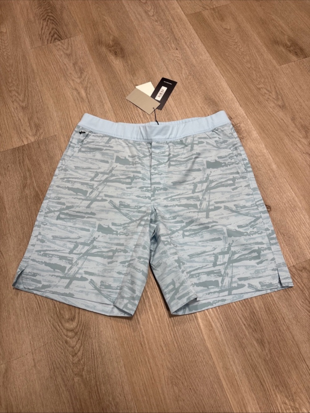 Public Rec Flex Short Mens 36x9.5" Blue Brushed Mist Lined Hybrid Athletic NWT